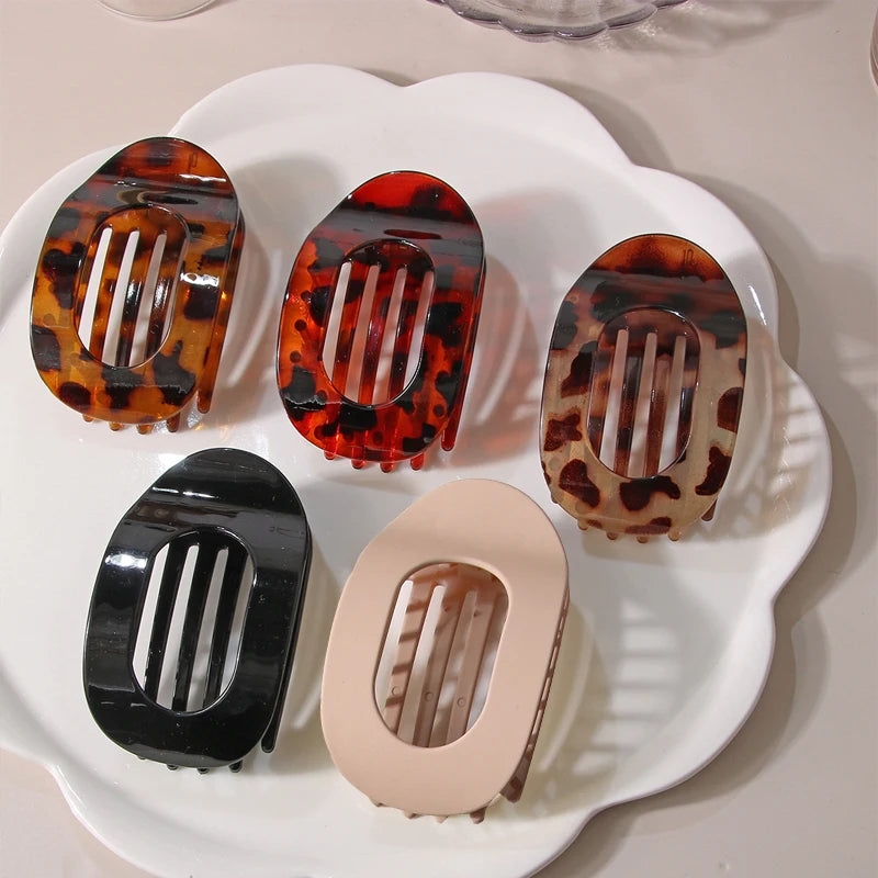 Fashion Oval Flat Hair Clips for Women New Design Leopard Large Flat round Claw Clip French Hair Clips Trendy Hair Accessories
